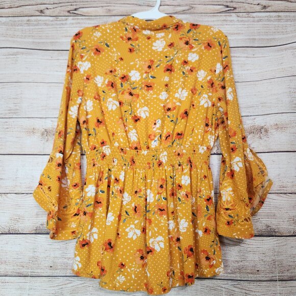 Idyllwind by Miranda Lambert Floral Flare Sleeve Blouse Size XS/TP Button Front - Picture 11 of 16